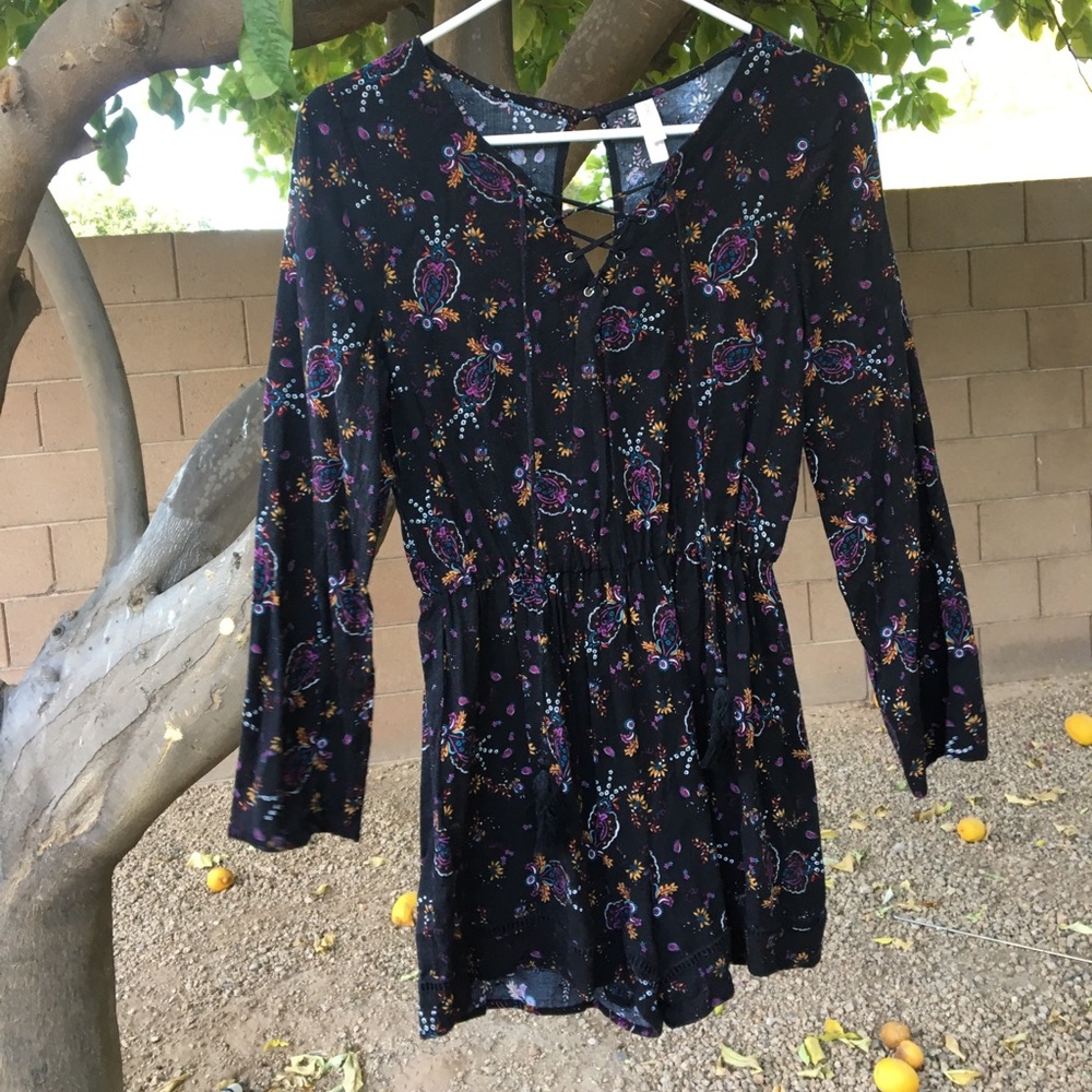 Lace up front long sleeve black paisley romper